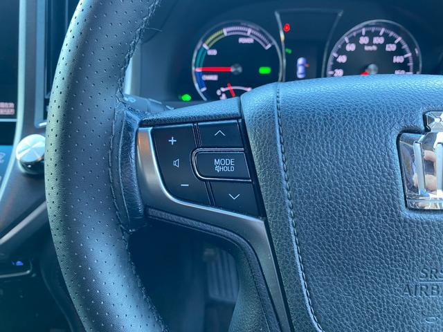 クラウンハイブリッド アスリートＳ　プリクラッシュセーフティ　レーダークルーズコントロール　クリアランスソナー　パワーシート　シートヒーター　ステアリングヒーター　ステアリモコン　ＵＳＢ入力　ビルトインＥＴＣ　ディスチャージヘッドライト（23枚目）