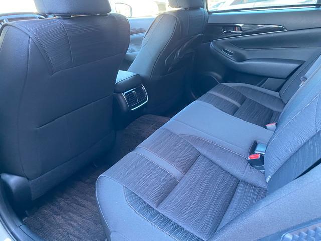 クラウンハイブリッド アスリートＳ　プリクラッシュセーフティ　レーダークルーズコントロール　クリアランスソナー　パワーシート　シートヒーター　ステアリングヒーター　ステアリモコン　ＵＳＢ入力　ビルトインＥＴＣ　ディスチャージヘッドライト（38枚目）