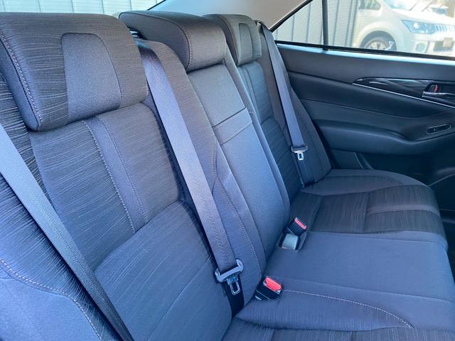 クラウンハイブリッド アスリートＳ　プリクラッシュセーフティ　レーダークルーズコントロール　クリアランスソナー　パワーシート　シートヒーター　ステアリングヒーター　ステアリモコン　ＵＳＢ入力　ビルトインＥＴＣ　ディスチャージヘッドライト（39枚目）