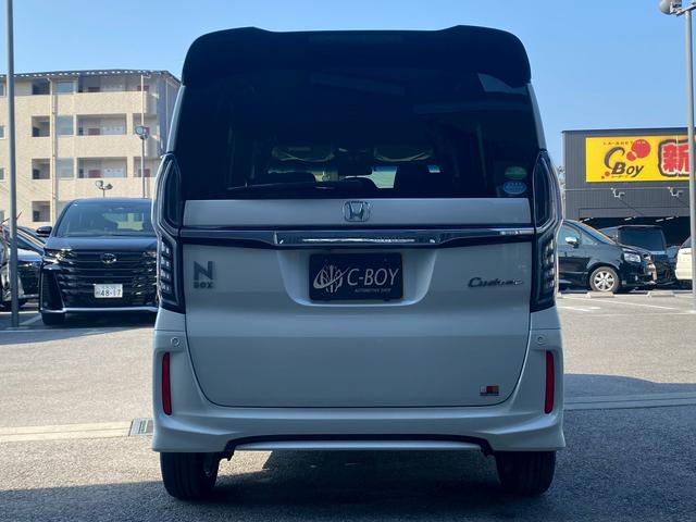 Ｎ－ＢＯＸカスタム Ｇ・Ｌホンダセンシング　ケンウッドメモリーナビ　ワンセグＴＶ　ブルートゥース　バックカメラ　ビルトインＥＴＣ　両側パワースライドドア　ホンダセンシング　レーダークルーズコントロール　スライドドアサンシェード（10枚目）