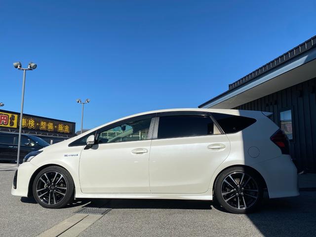 プリウスアルファ Ｓツーリングセレクション・Ｇ’ｓ　純正８インチＳＤナビ　フルセグ地デジＴＶ　ブルートゥース　ビルトインＥＴＣ　バックカメラ　ハーフレザーシート　革巻ハンドル　ＬＥＤヘッドライト　前後フォグランプ　ミラー型ドライブレコーダー（12枚目）