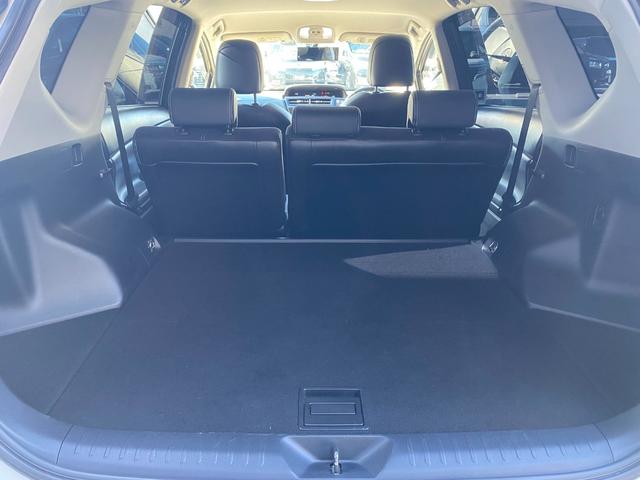 プリウスアルファ Ｓツーリングセレクション・Ｇ’ｓ　純正８インチＳＤナビ　フルセグ地デジＴＶ　ブルートゥース　ビルトインＥＴＣ　バックカメラ　ハーフレザーシート　革巻ハンドル　ＬＥＤヘッドライト　前後フォグランプ　ミラー型ドライブレコーダー（14枚目）