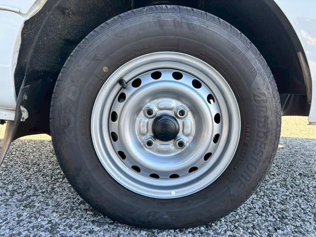 ハイゼットトラック ジャンボSAIIIt 純正6.8インチディスプレイオーディオ ブルートゥース ETC車載器 スマートアシストIII アッパーメンバーガード クリアランスソナー 荷台ゴムマット 4WD キーレス LEDヘッドライト(40枚目)