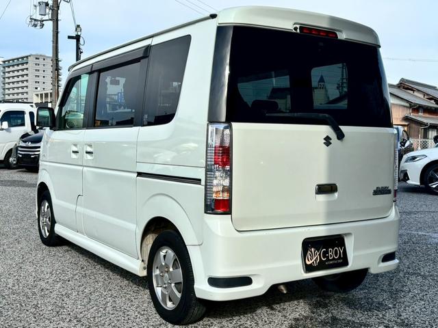 エブリイワゴン ＰＺターボ　カロッツェリアＨＤＤナビ　ＨＩＤヘッドライト　フルセグ地デジＴＶ　リアヒーター　ブルートゥース　ＥＴＣ車載器　左側パワースライドドア　オートエアコン　前後ドライブレコーダー　ターボ（11枚目）