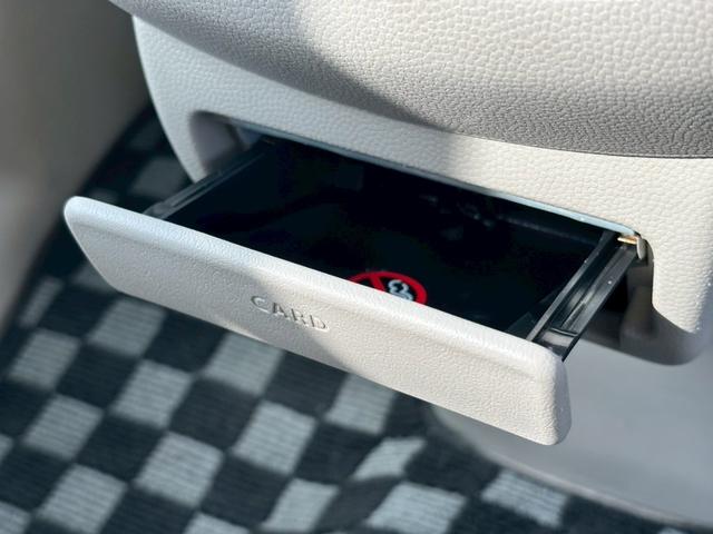 エブリイワゴン ＰＺターボ　カロッツェリアＨＤＤナビ　ＨＩＤヘッドライト　フルセグ地デジＴＶ　リアヒーター　ブルートゥース　ＥＴＣ車載器　左側パワースライドドア　オートエアコン　前後ドライブレコーダー　ターボ（23枚目）