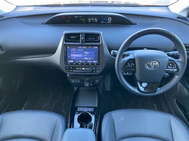 プリウス Sツーリングセレクション・ブラックエディション 純正9インチSDナビ フルセグ地デジTV ブルートゥース パノラミックビューパッケージ モデリスタエアロキット プリクラッシュセーフティ レーダークルーズコントロール ソフトレザーシート トノカバー(16枚目)