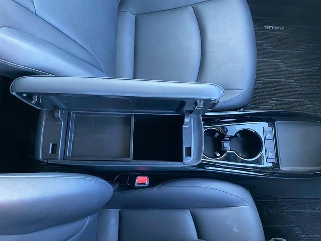 プリウス Sツーリングセレクション・ブラックエディション 純正9インチSDナビ フルセグ地デジTV ブルートゥース パノラミックビューパッケージ モデリスタエアロキット プリクラッシュセーフティ レーダークルーズコントロール ソフトレザーシート トノカバー(25枚目)