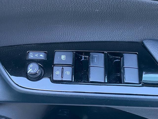 プリウス Sツーリングセレクション・ブラックエディション 純正9インチSDナビ フルセグ地デジTV ブルートゥース パノラミックビューパッケージ モデリスタエアロキット プリクラッシュセーフティ レーダークルーズコントロール ソフトレザーシート トノカバー(33枚目)