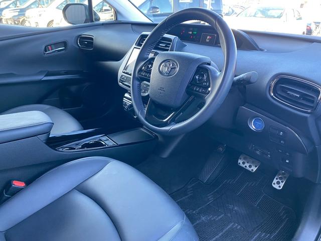 プリウス Sツーリングセレクション・ブラックエディション 純正9インチSDナビ フルセグ地デジTV ブルートゥース パノラミックビューパッケージ モデリスタエアロキット プリクラッシュセーフティ レーダークルーズコントロール ソフトレザーシート トノカバー(35枚目)