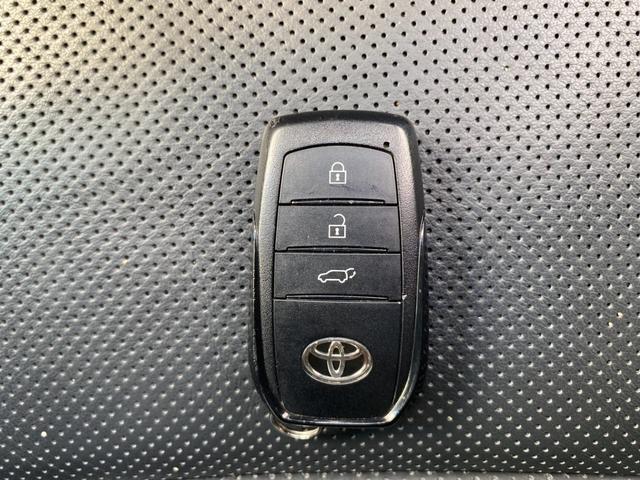 ハリアー G レザーパッケージ ワンオーナー 黒革エアーシート パワーシート デジタルインナーミラー パワーバックドア ビルトインETC 純正ディスプレイオーディオ フルセグ地デジTV ブルートゥース ステアリングヒーター(42枚目)