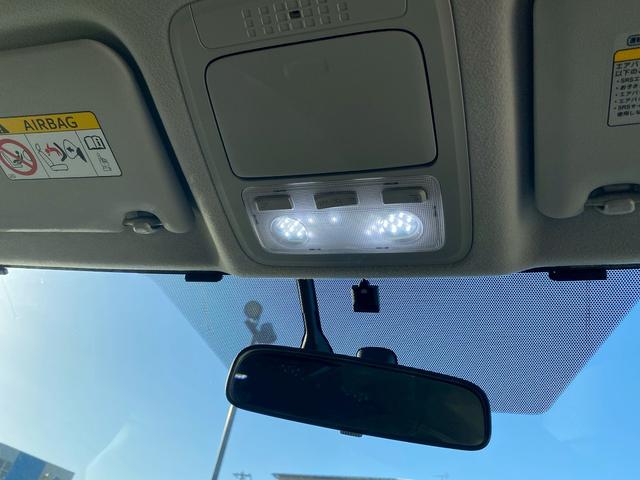 エスクァイア ハイブリッドGi アルパイン10インチナビ フルセグ地デジTV ブルートゥース バックカメラ ビルトインETC 純正エアロ ローダウン アルパインフリップダウンモニター ソフトレザーシート 置くだけ充電 シートヒーター(32枚目)