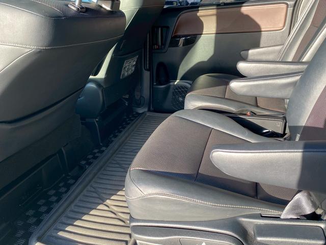 エスクァイア ハイブリッドGi アルパイン10インチナビ フルセグ地デジTV ブルートゥース バックカメラ ビルトインETC 純正エアロ ローダウン アルパインフリップダウンモニター ソフトレザーシート 置くだけ充電 シートヒーター(40枚目)