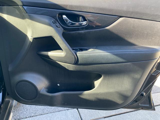 エクストレイル 20XブラクエクストリーマXエマージェンシブレーキP 純正8インチSDナビ フルセグ地デジTV ブルートゥース バックカメラ ビルトインETC カブロンシート シートヒーター 7人乗り エマージェンシーブレーキ アイドリングストップ LEDヘッドライト(31枚目)