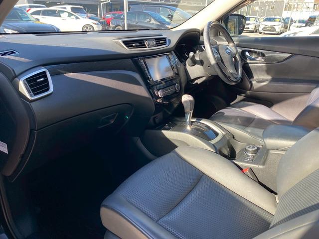 エクストレイル 20XブラクエクストリーマXエマージェンシブレーキP 純正8インチSDナビ フルセグ地デジTV ブルートゥース バックカメラ ビルトインETC カブロンシート シートヒーター 7人乗り エマージェンシーブレーキ アイドリングストップ LEDヘッドライト(33枚目)