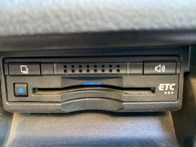 クラウンハイブリッド アスリートS 純正SDマルチ フルセグ地デジTV ブルートゥース ブルーレイ再生 ビルトインETC バックカメラ プリクラッシュセーフティ レーダークルーズコントロール サンルーフ パワーシート シートヒーター(25枚目)