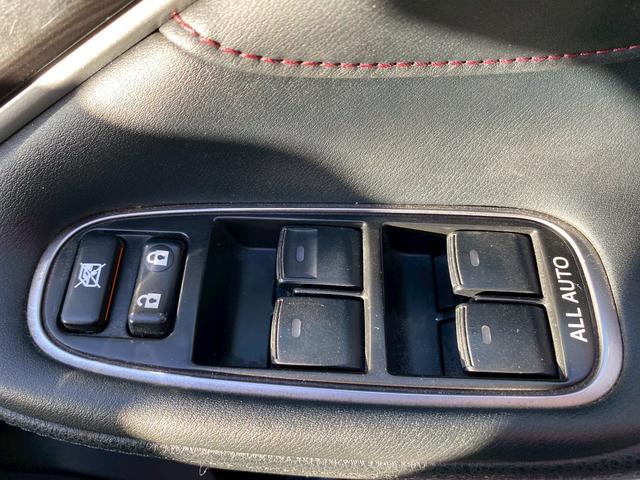 クラウンハイブリッド アスリートS 純正SDマルチ フルセグ地デジTV ブルートゥース ブルーレイ再生 ビルトインETC バックカメラ プリクラッシュセーフティ レーダークルーズコントロール サンルーフ パワーシート シートヒーター(27枚目)