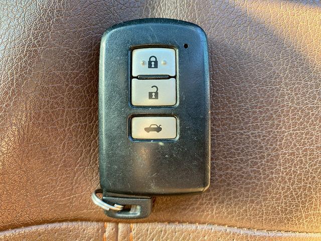 クラウンハイブリッド アスリートS 純正SDマルチ フルセグ地デジTV ブルートゥース ブルーレイ再生 ビルトインETC バックカメラ プリクラッシュセーフティ レーダークルーズコントロール サンルーフ パワーシート シートヒーター(38枚目)