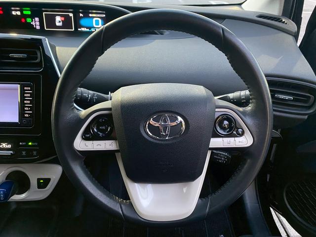 プリウス Sセーフティプラス ワンオーナー 純正SDナビ ワンセグTV ブルートゥース バックカメラ プリクラッシュセーフティ レーダークルーズコントロール クリアランスソナー ビルトインETC パーキングアシスト 革巻ハンドル(24枚目)