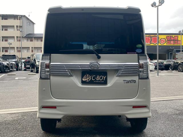 タント カスタムRS トップエディションSAIII 純正8インチナビ フルセグ地デジTV ブルートゥース HDMI&USB入力 ETC車載器 ステアリングリモコン バックカメラ LEDヘッドライト ハーフレザーシート 運転席シートヒーター(10枚目)