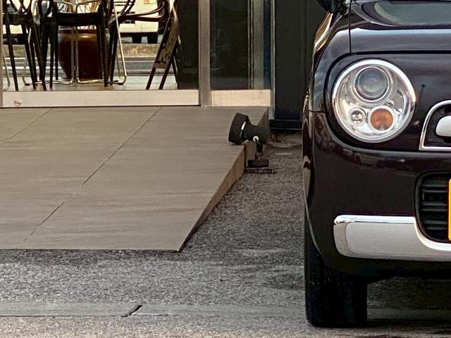 アルトラパンショコラ X ワンオーナー カロッツェリアメモリーナビ フルセグ地デジTV ブルートゥース スマートキー&プッシュスタート 専用レザーシート ディスチャージヘッドライト アイドリングストップ ウインカードアミラー(40枚目)