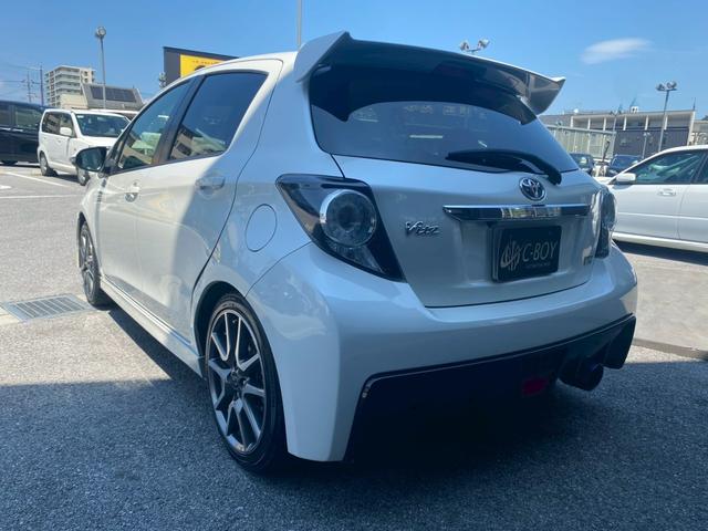 ヴィッツ RS G’s カロッツェリアナビ ETC ミッション車 地デジ ブルートゥース キーレスエントリー ディスチャージヘッドライト 社外マフラー(10枚目)