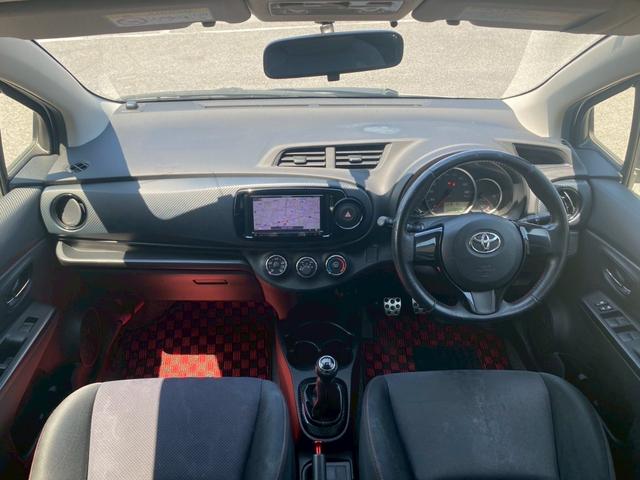 ヴィッツ RS G’s カロッツェリアナビ ETC ミッション車 地デジ ブルートゥース キーレスエントリー ディスチャージヘッドライト 社外マフラー(14枚目)