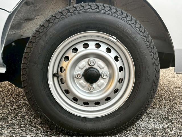 ハイゼットトラック エクストラ　４ＷＤ　スマートエントリー＆プッシュスタート　ＣＤチューナー　スマートアシスト　パワーウィンドウ　コーナーセンサー　ＬＥＤヘッドライト　アイドリングストップ　電動格納式ドアミラー　荷台ライト（35枚目）