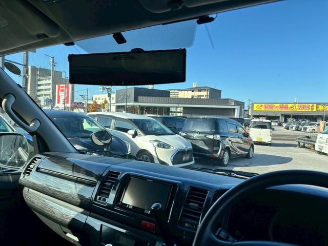 ハイエースバン ロングスーパーＧＬ　シルクブレイズエアロチット　社外シフトノブ　黒革調シートカバー　オートエアコン　カロッツェリアメモリーナビ　ＬＥＤルームランプ　ディスチャージヘッドライト　バックカメラ　ＥＴＣ車載器（29枚目）