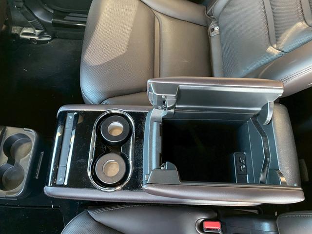 ＣＸ－８ ＸＤ　Ｌパッケージ　ワンオーナー　マツダコネクトナビ　ブルートゥース　ＤＶＤキット付き　ブルートゥース　クルーズコントロール　シートヒーター　ステアリングリモコン　シートクーラー　パノラマモニター　ＥＴＣ　パワーシート（44枚目）