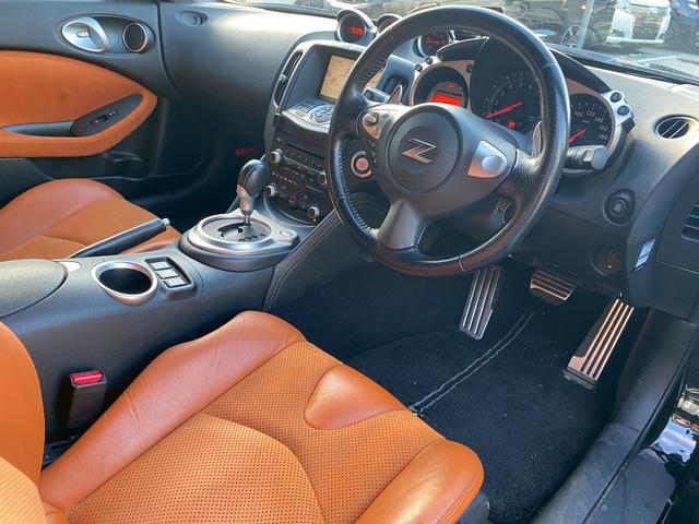 フェアレディＺ バージョンＳＴ　純正ＨＤＤナビ　フルセグ地デジＴＶ　ブルートゥースハンズフリー　パドルシフト　パワーシート　シートヒーター　ＢＯＳＥサウンドシステム　ディスチャージヘッドライト　前後ドライブレコーダー（37枚目）