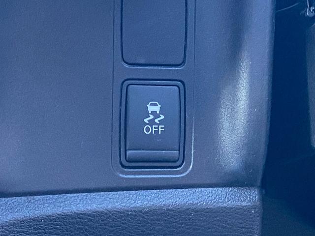 セレナ ハイウェイスター　Ｖセレクション　純正９インチＳＤナビ　フルセグ地デジＴＶ　ブルートゥース　純正フリップダウンモニター　ビルトインＥＴＣ　バックカメラ　両側パワースライドドア　アイドリングストップ　エマージェンシーブレーキ　ＴＶキット（27枚目）