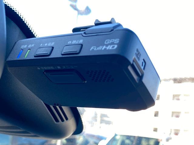 セレナ ハイウェイスター　Ｖセレクション　純正９インチＳＤナビ　フルセグ地デジＴＶ　ブルートゥース　純正フリップダウンモニター　ビルトインＥＴＣ　バックカメラ　両側パワースライドドア　アイドリングストップ　エマージェンシーブレーキ　ＴＶキット（35枚目）