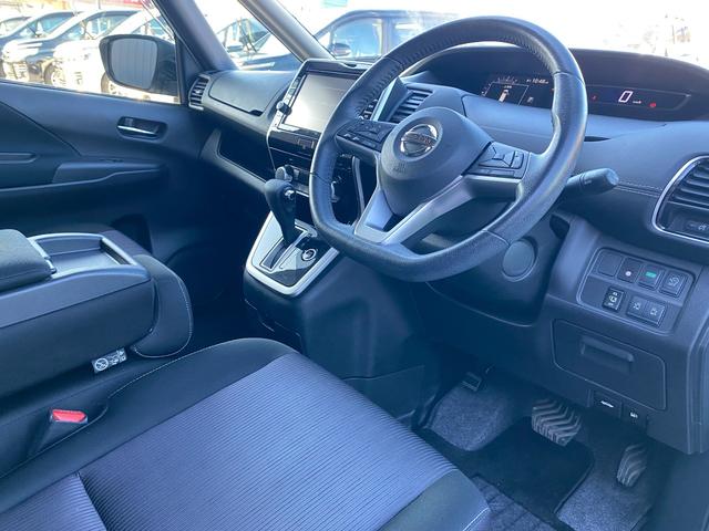 セレナ ハイウェイスター　Ｖセレクション　純正９インチＳＤナビ　フルセグ地デジＴＶ　ブルートゥース　純正フリップダウンモニター　ビルトインＥＴＣ　バックカメラ　両側パワースライドドア　アイドリングストップ　エマージェンシーブレーキ　ＴＶキット（38枚目）