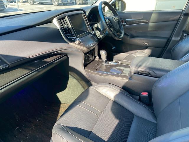 クラウンハイブリッド アスリートS 黒革エアーシート 純正HDDマルチ サンルーフ ビルトインETC バックカメラ プリクラッシュセーフティ レーダークルーズコントロール フルセグ地デジTV ブルートゥース クリアランスソナー(35枚目)