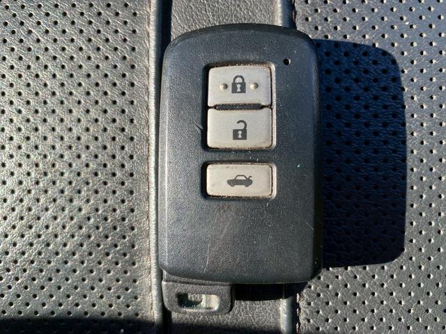 クラウンハイブリッド アスリートS 黒革エアーシート 純正HDDマルチ サンルーフ ビルトインETC バックカメラ プリクラッシュセーフティ レーダークルーズコントロール フルセグ地デジTV ブルートゥース クリアランスソナー(42枚目)