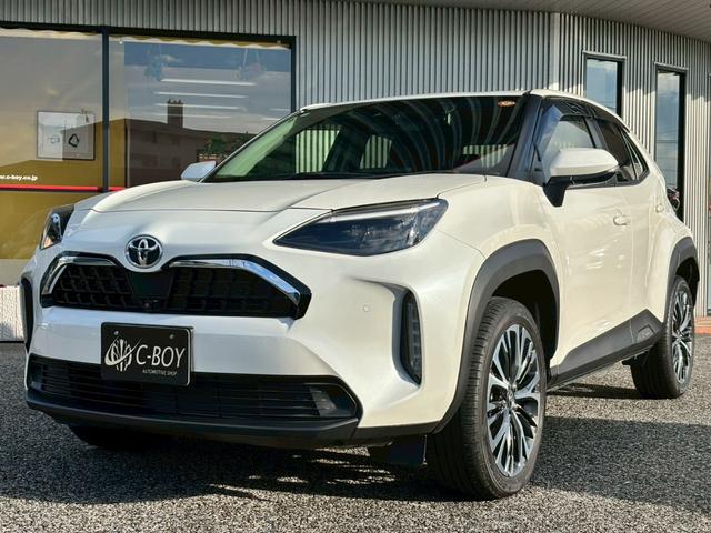 ヤリスクロス Ｚ　純正ディスプレイオーディオ　ブルートゥース　ミラキャスト　パノラミックビューモニター　ビルトインＥＴＣ　プリクラッシュセーフティ　レーダークルーズコントロール　前席シートヒーター　前後ドライブレコーダ（5枚目）