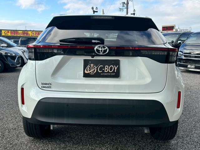 ヤリスクロス Ｚ　純正ディスプレイオーディオ　ブルートゥース　ミラキャスト　パノラミックビューモニター　ビルトインＥＴＣ　プリクラッシュセーフティ　レーダークルーズコントロール　前席シートヒーター　前後ドライブレコーダ（10枚目）