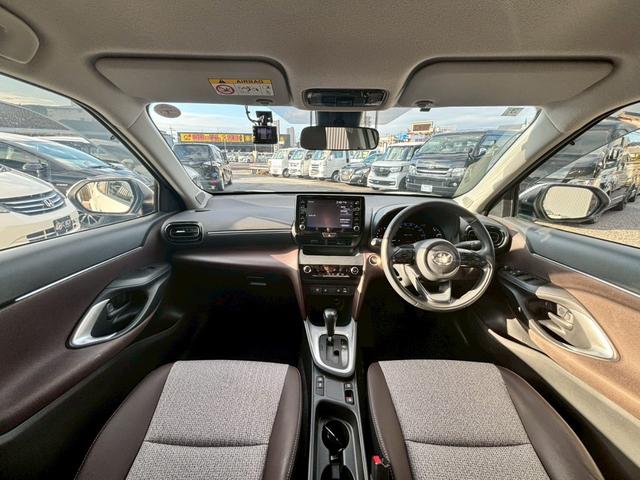 ヤリスクロス Ｚ　純正ディスプレイオーディオ　ブルートゥース　ミラキャスト　パノラミックビューモニター　ビルトインＥＴＣ　プリクラッシュセーフティ　レーダークルーズコントロール　前席シートヒーター　前後ドライブレコーダ（15枚目）