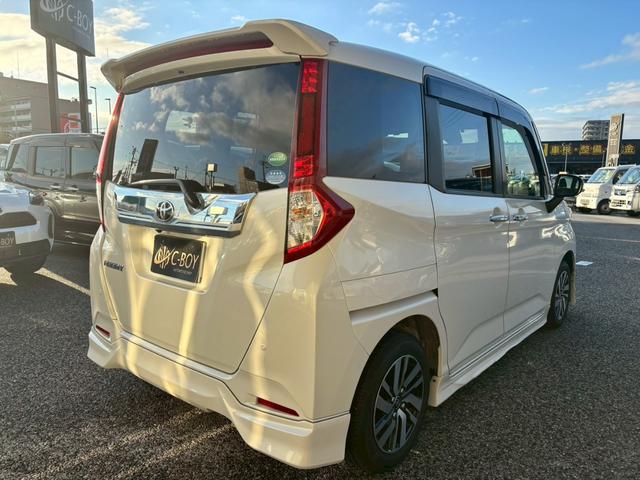 ルーミー カスタムＧ　Ｓ　モデリスタエアロキット　純正９インチＳＤナビ　フルセグ地デジＴＶ　ブルートゥース　パノラミックビューモニター　両側パワースライドドア　スライドドアサンシェード　スマートアシスト　クルーズコントロール（9枚目）