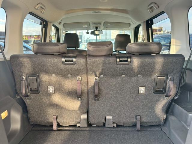 ルーミー カスタムＧ　Ｓ　モデリスタエアロキット　純正９インチＳＤナビ　フルセグ地デジＴＶ　ブルートゥース　パノラミックビューモニター　両側パワースライドドア　スライドドアサンシェード　スマートアシスト　クルーズコントロール（14枚目）