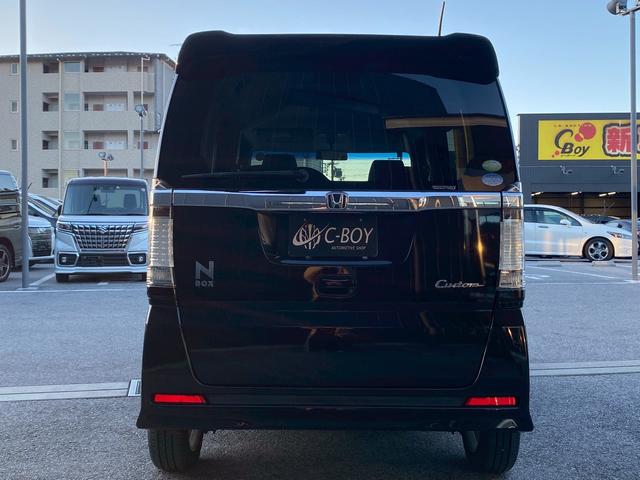 Ｎ－ＢＯＸカスタム Ｇ・Ｌパッケージ　純正メモリーナビ　ワンセグＴＶ　バックカメラ　ＥＴＣ車載器　両側パワースライドドア　ディスチャージヘッドライト　スマートキー＆プッシュスタート　純正１４インチアルミ　純正フリップダウンモニター（10枚目）