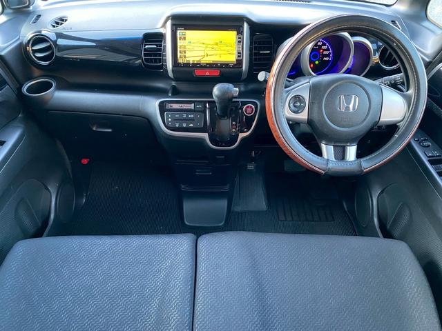 Ｎ－ＢＯＸカスタム Ｇ・Ｌパッケージ　純正メモリーナビ　ワンセグＴＶ　バックカメラ　ＥＴＣ車載器　両側パワースライドドア　ディスチャージヘッドライト　スマートキー＆プッシュスタート　純正１４インチアルミ　純正フリップダウンモニター（16枚目）