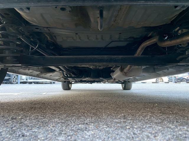 Ｎ－ＢＯＸカスタム Ｇ・Ｌパッケージ　純正メモリーナビ　ワンセグＴＶ　バックカメラ　ＥＴＣ車載器　両側パワースライドドア　ディスチャージヘッドライト　スマートキー＆プッシュスタート　純正１４インチアルミ　純正フリップダウンモニター（40枚目）