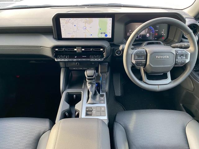 ランドクルーザー２５０ ＶＸ　純正ナビ　パノラマモニター　ビルトインＥＴＣ　シートヒーター　シートクーラー　ハンドルヒーター　タイプＣ・ＨＤＭＩ　ムーンルーフ　革シート　デジタルインナーミラー　コンソールボックス（17枚目）