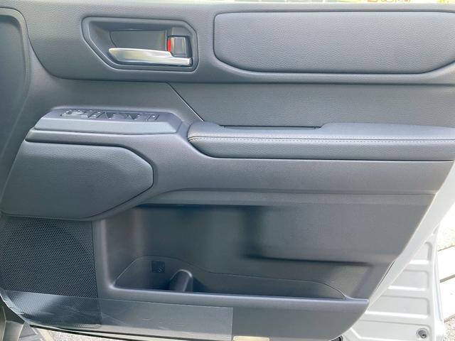 ランドクルーザー２５０ ＶＸ　純正ナビ　パノラマモニター　ビルトインＥＴＣ　シートヒーター　シートクーラー　ハンドルヒーター　タイプＣ・ＨＤＭＩ　ムーンルーフ　革シート　デジタルインナーミラー　コンソールボックス（35枚目）