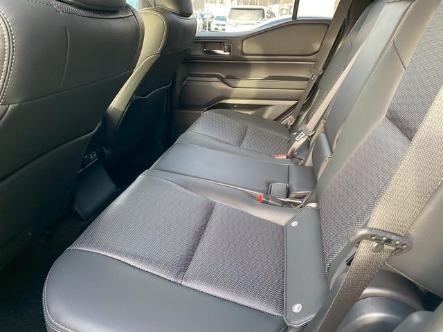 ランドクルーザー２５０ ＶＸ　純正ナビ　パノラマモニター　ビルトインＥＴＣ　シートヒーター　シートクーラー　ハンドルヒーター　タイプＣ・ＨＤＭＩ　ムーンルーフ　革シート　デジタルインナーミラー　コンソールボックス（41枚目）