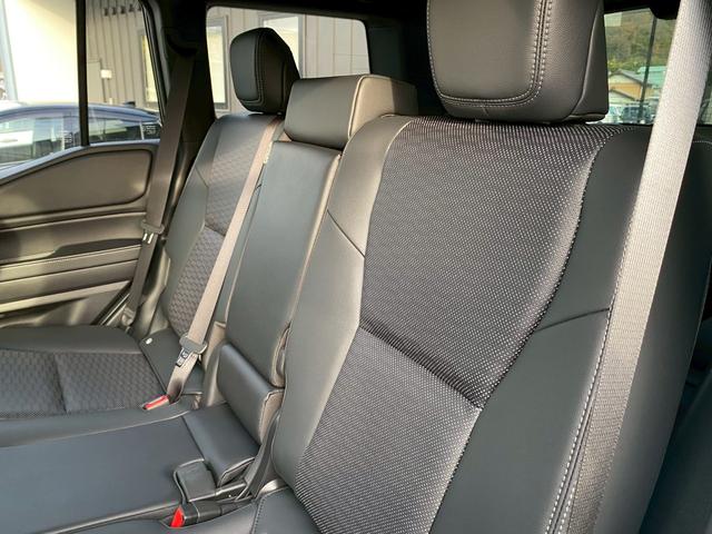 ランドクルーザー２５０ ＶＸ　純正ナビ　パノラマモニター　ビルトインＥＴＣ　シートヒーター　シートクーラー　ハンドルヒーター　タイプＣ・ＨＤＭＩ　ムーンルーフ　革シート　デジタルインナーミラー　コンソールボックス（43枚目）