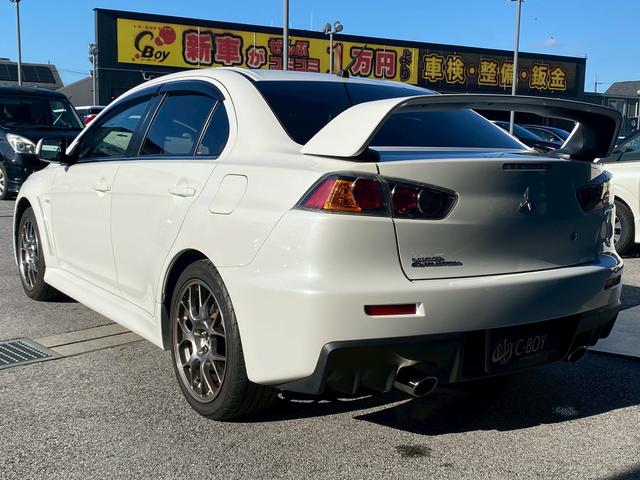 ランサー ＧＳＲプレミアムエボリューションＸ　ワンオーナー　純正ナビ　フルセグＴＶ　ブルートゥース　ＥＴＣ　４ＷＤ　シートヒーター　パドルシフト　ステアリングスイッチ　レカロシート　ブレンボキャリパー　ＢＢＳアルミホイール（11枚目）