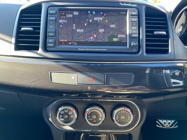 ランサー ＧＳＲプレミアムエボリューションＸ　ワンオーナー　純正ナビ　フルセグＴＶ　ブルートゥース　ＥＴＣ　４ＷＤ　シートヒーター　パドルシフト　ステアリングスイッチ　レカロシート　ブレンボキャリパー　ＢＢＳアルミホイール（19枚目）