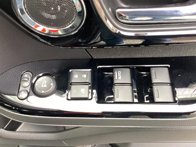 ホンダ N-BOXカスタム 11枚目